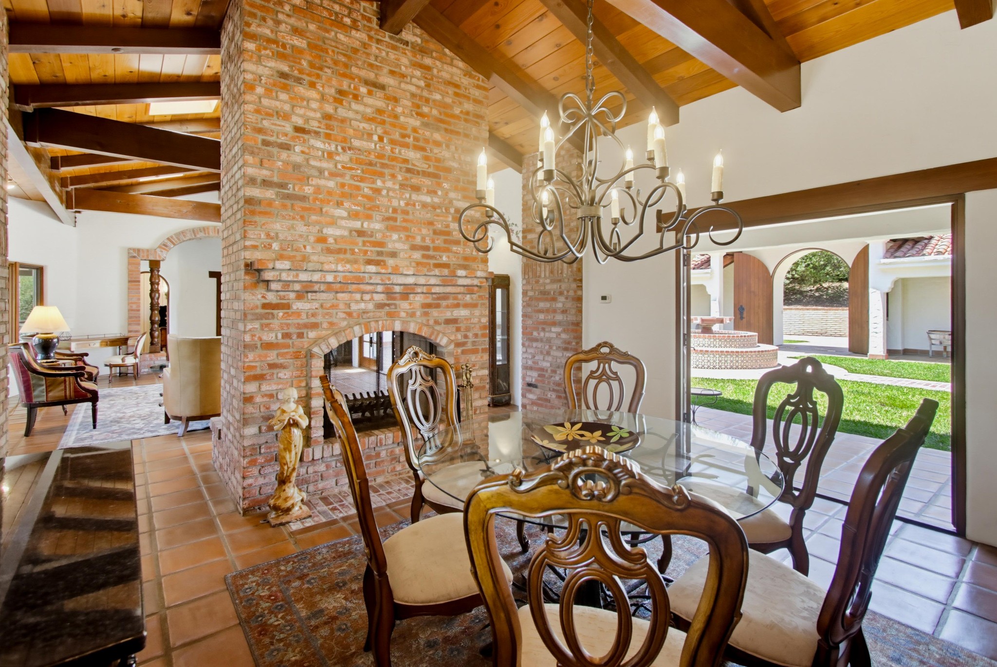 Virtual tour photo 32 of 96 for 5443 Calzada Del Bosque