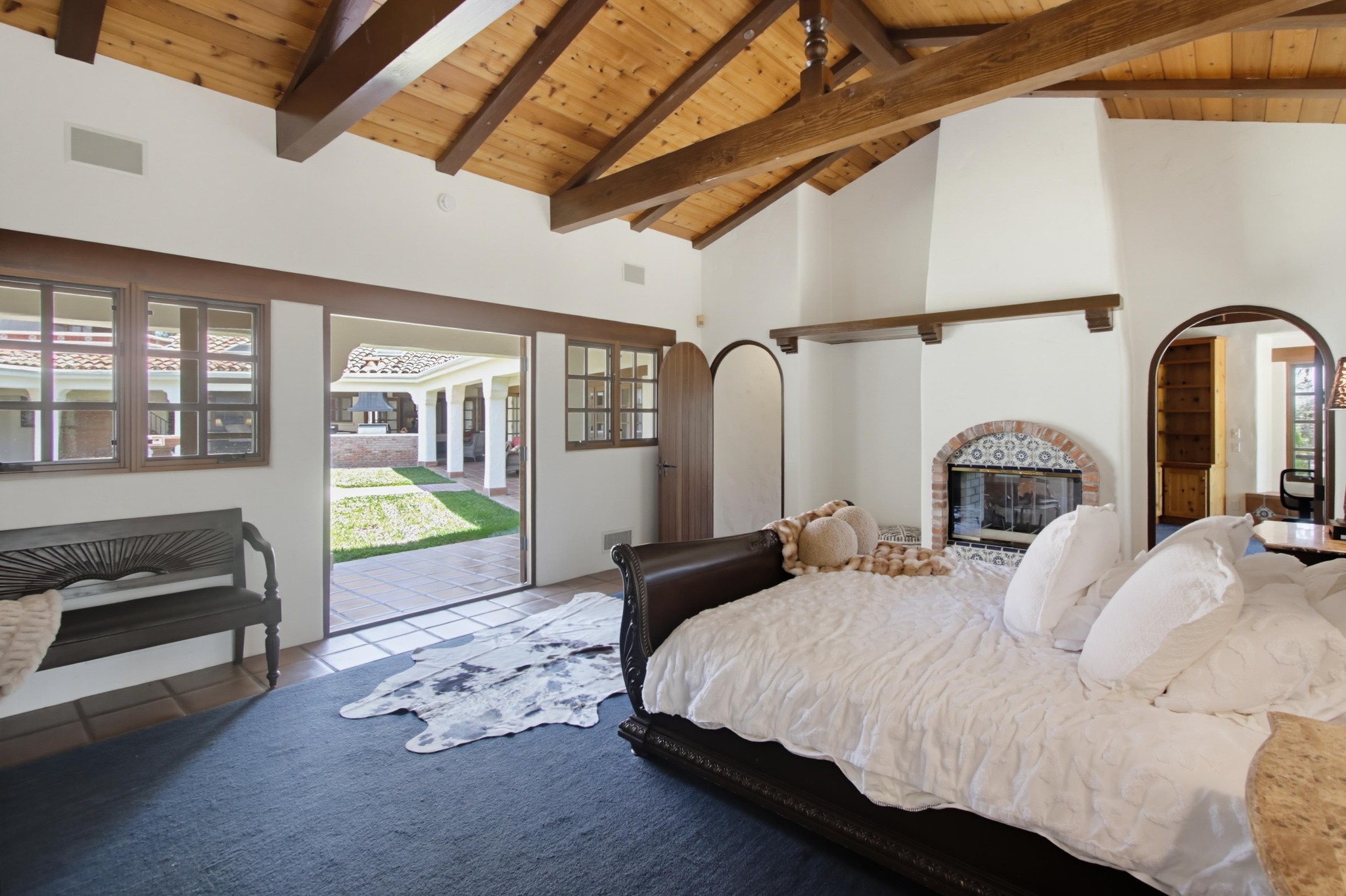 Virtual tour photo 48 of 96 for 5443 Calzada Del Bosque