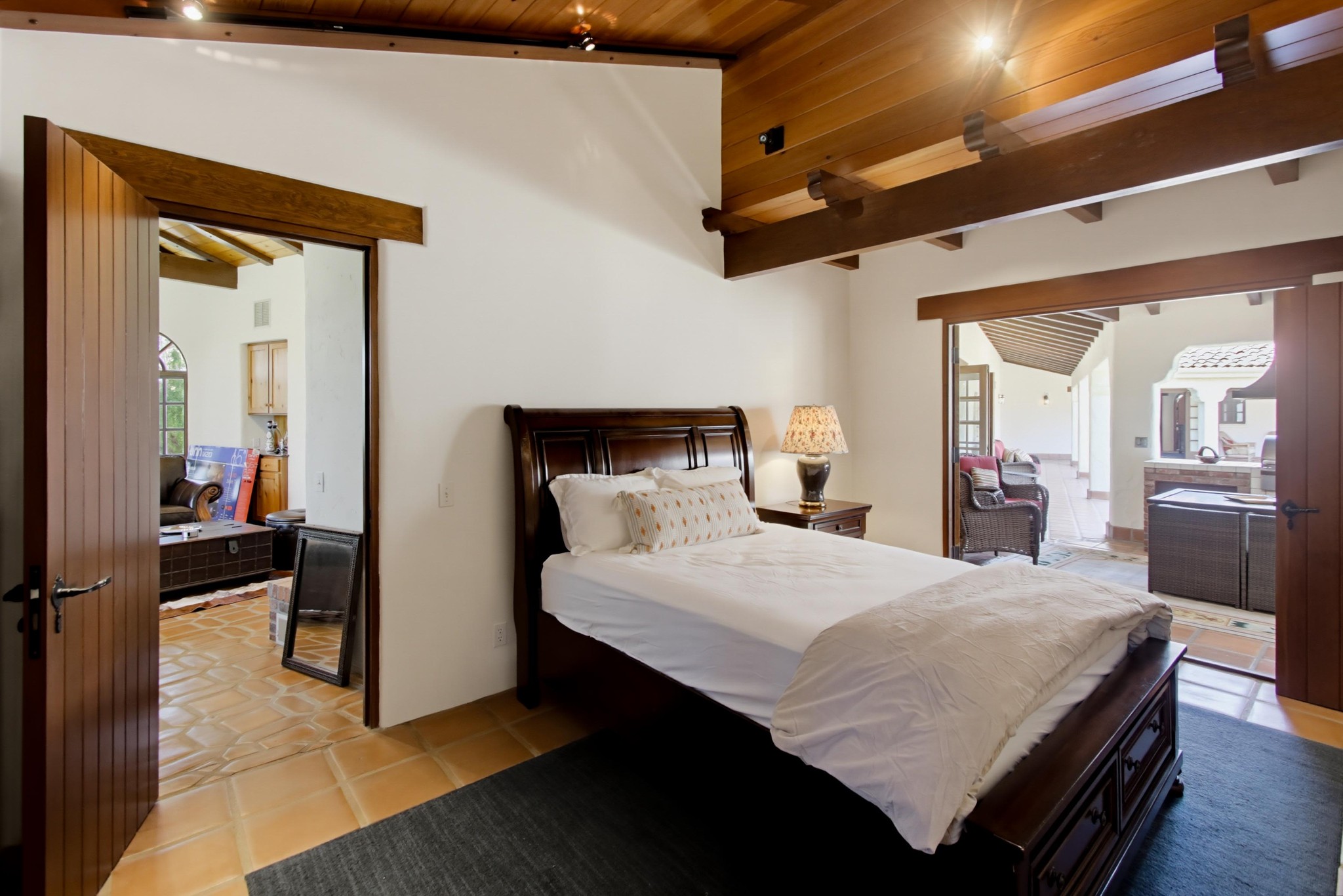 Virtual tour photo 58 of 96 for 5443 Calzada Del Bosque