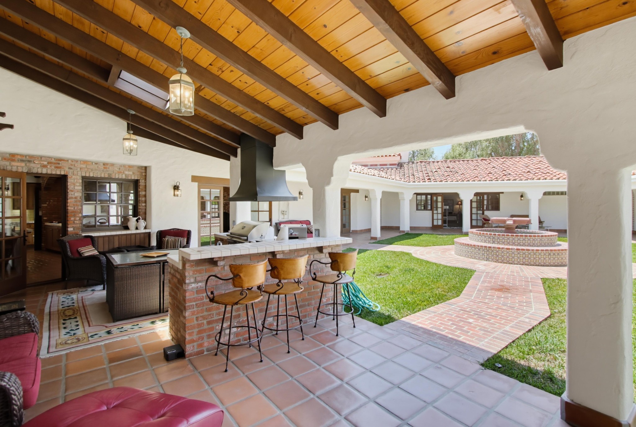 Virtual tour photo 77 of 96 for 5443 Calzada Del Bosque