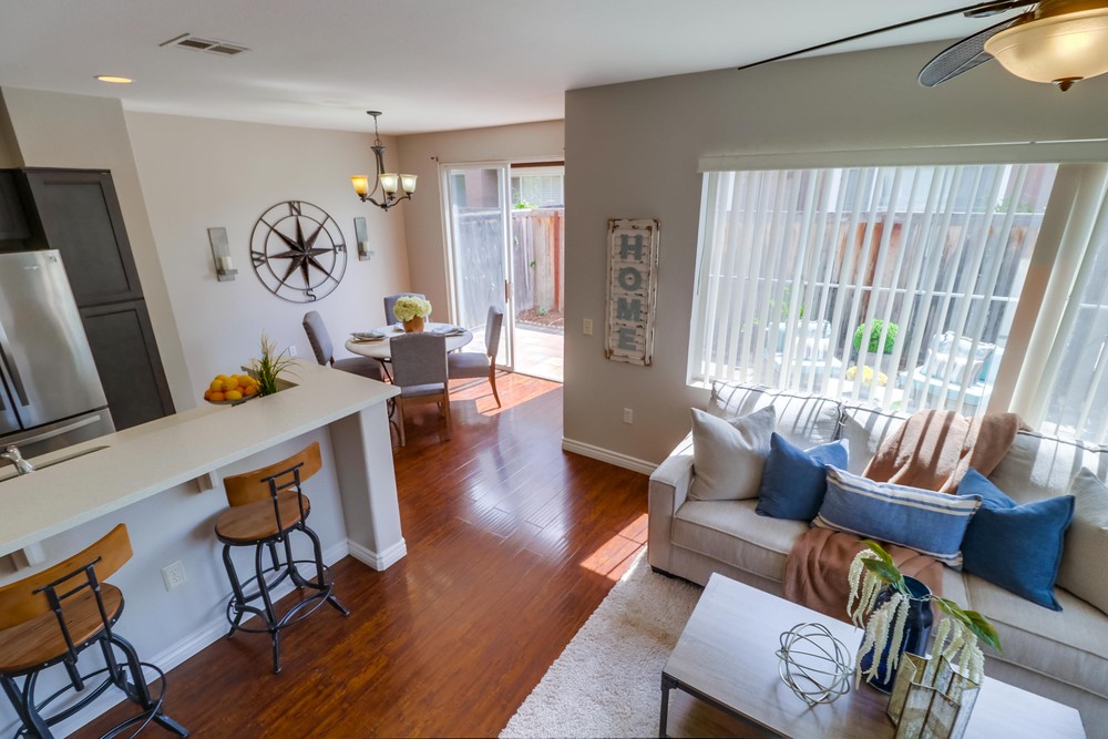 Virtual tour photo 8 of 48 for 5444 Mandarin Cove