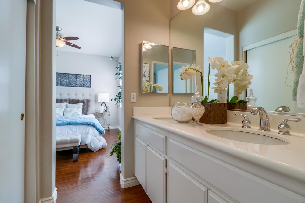 Virtual tour photo 32 of 48 for 5444 Mandarin Cove