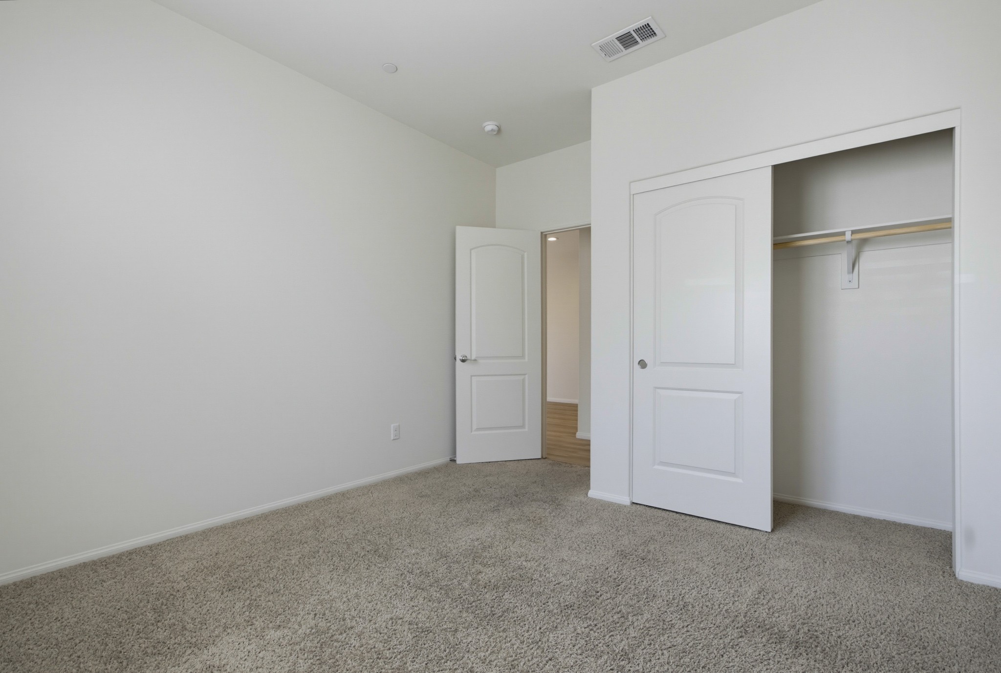 Virtual tour photo 14 of 39 for 5444 Starlight Pl