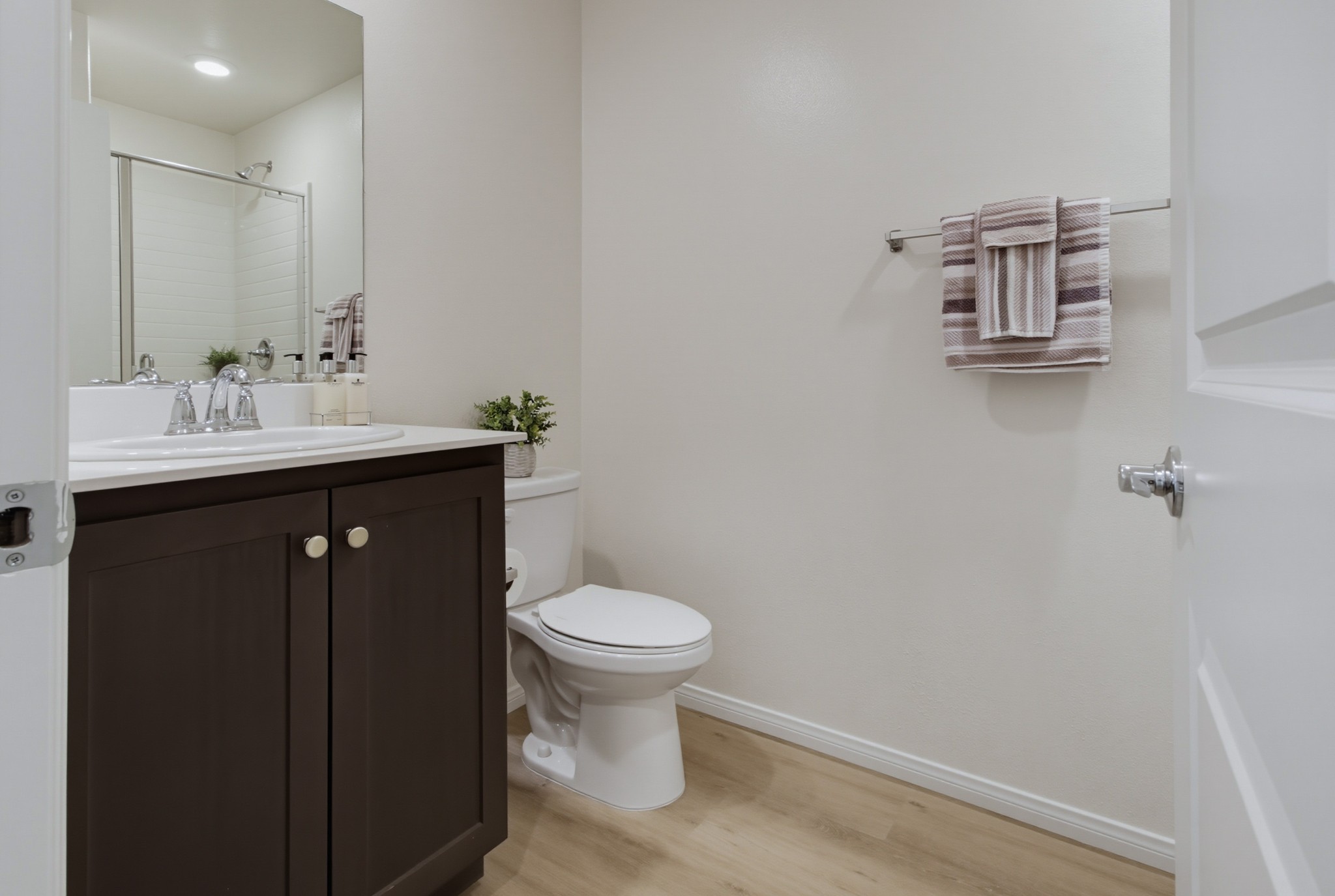 Virtual tour photo 15 of 39 for 5444 Starlight Pl