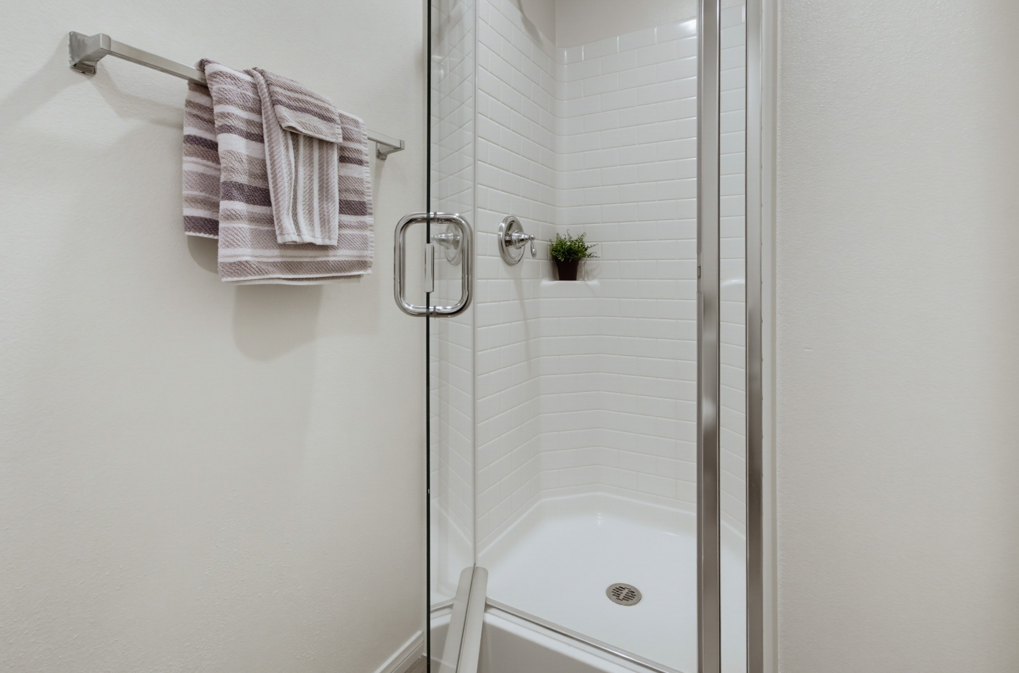 Virtual tour photo 16 of 39 for 5444 Starlight Pl