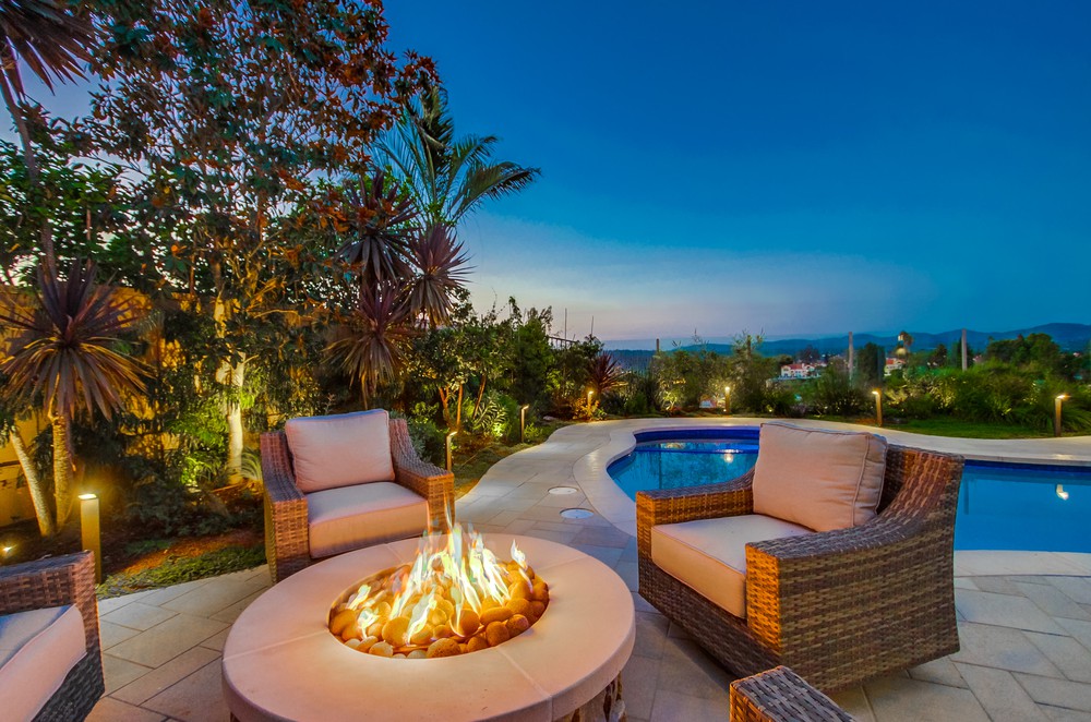 Virtual tour photo 1 of 63 for 5449 Vista Del Dios