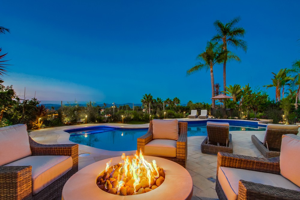 Virtual tour photo 3 of 63 for 5449 Vista Del Dios