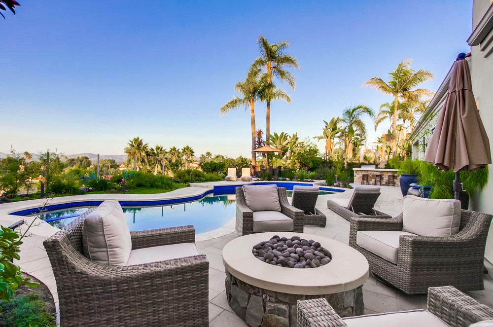 Virtual tour photo 32 of 63 for 5449 Vista Del Dios