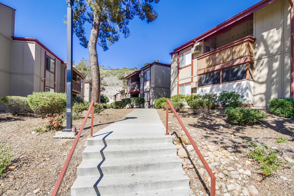 Virtual tour photo 3 of 38 for 5462 Adobe Falls Rd
