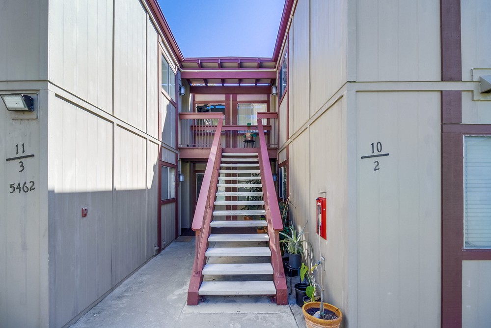 Virtual tour photo 9 of 38 for 5462 Adobe Falls Rd
