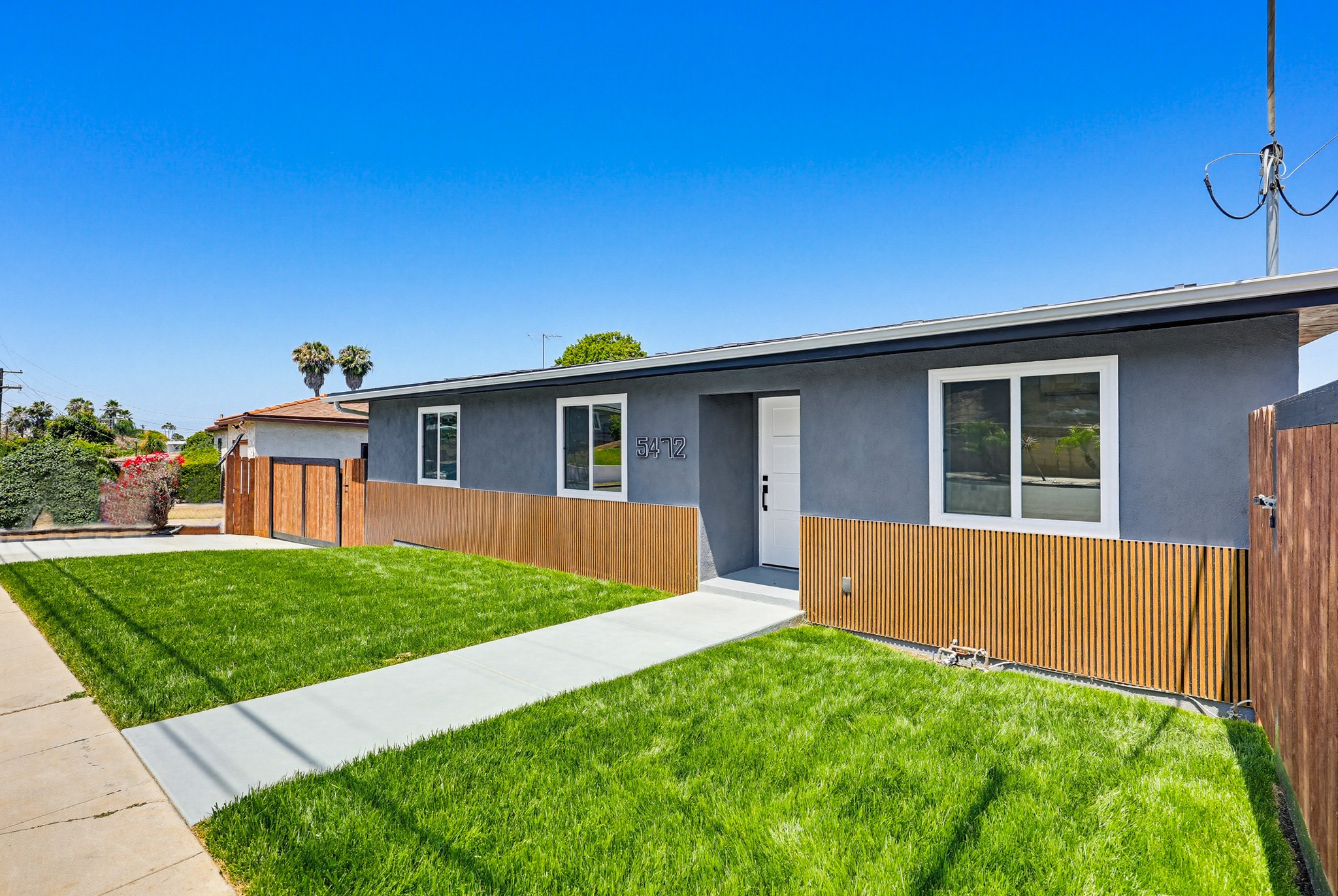 Virtual tour photo 3 of 78 for 5472 San Onofre Terrace