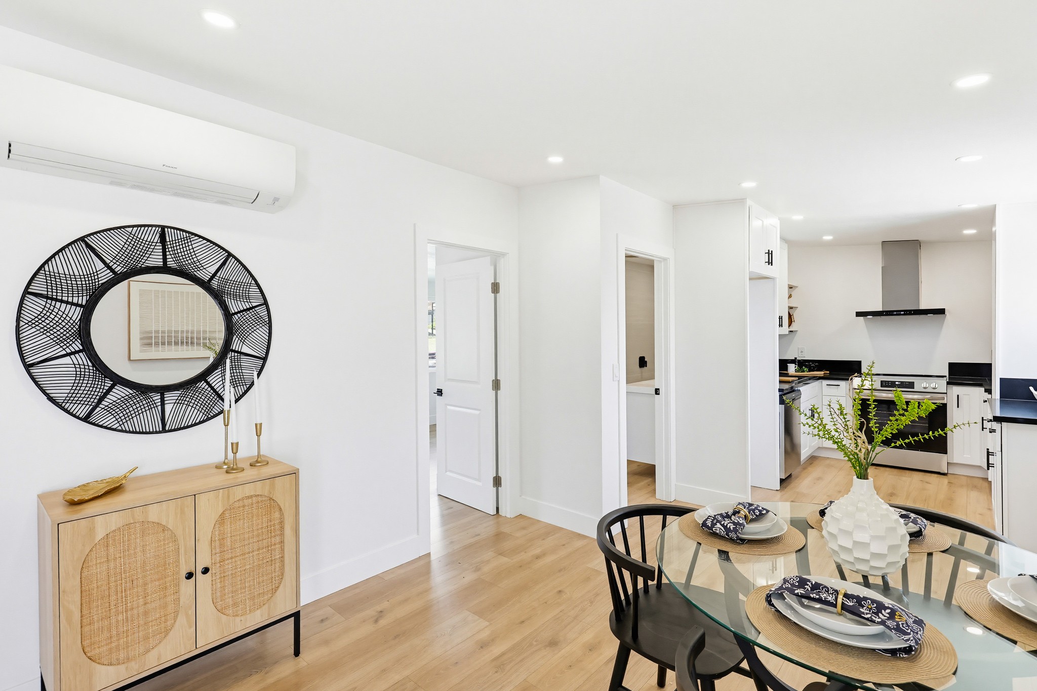 Virtual tour photo 14 of 78 for 5472 San Onofre Terrace