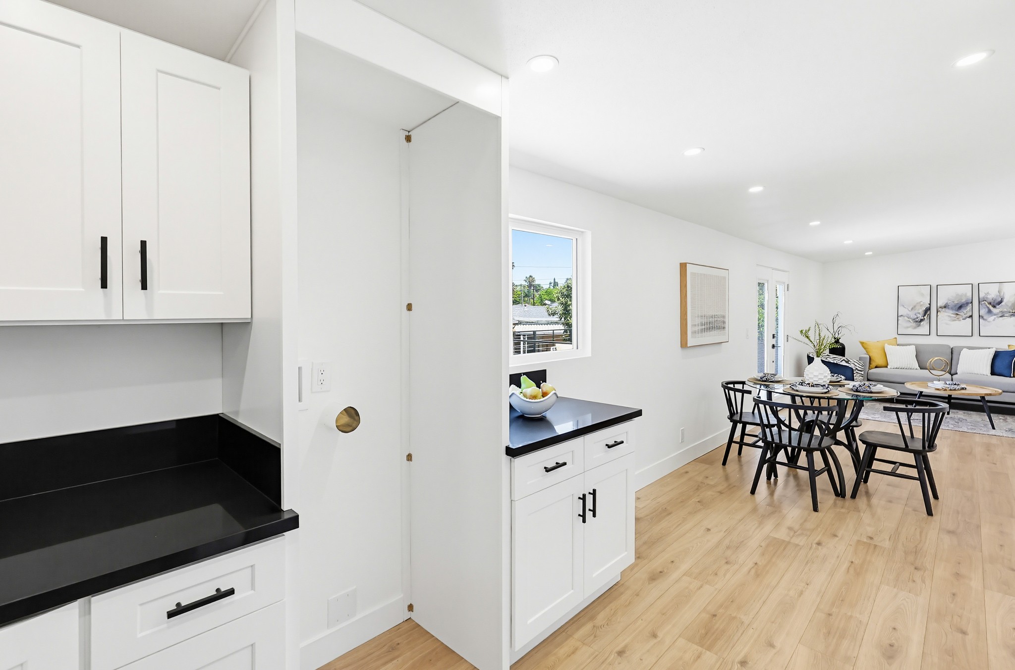 Virtual tour photo 22 of 78 for 5472 San Onofre Terrace