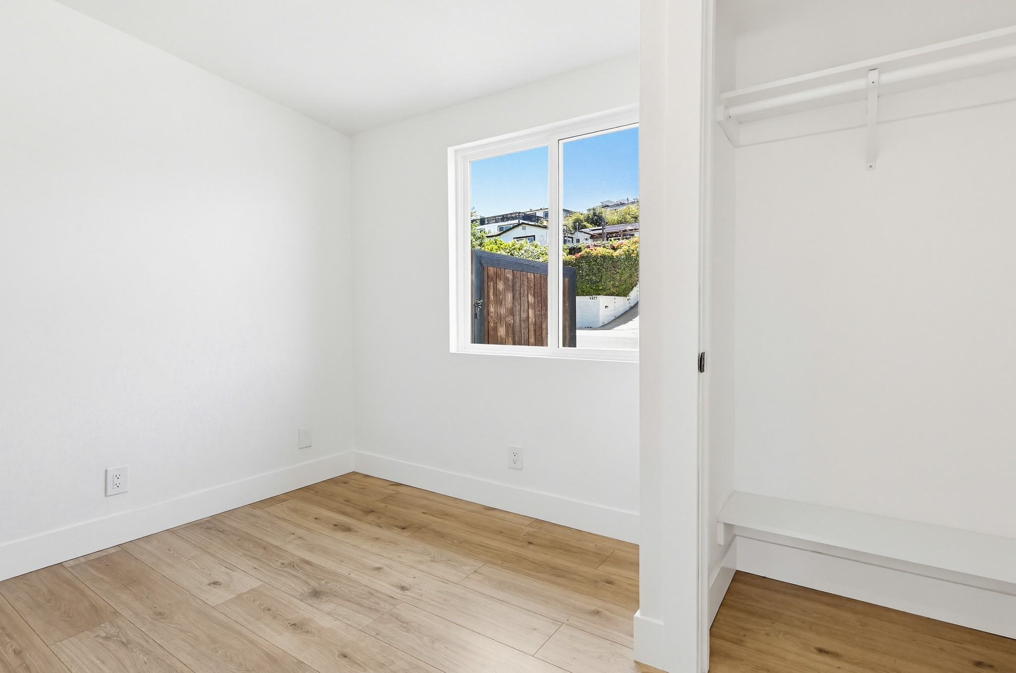 Virtual tour photo 31 of 78 for 5472 San Onofre Terrace