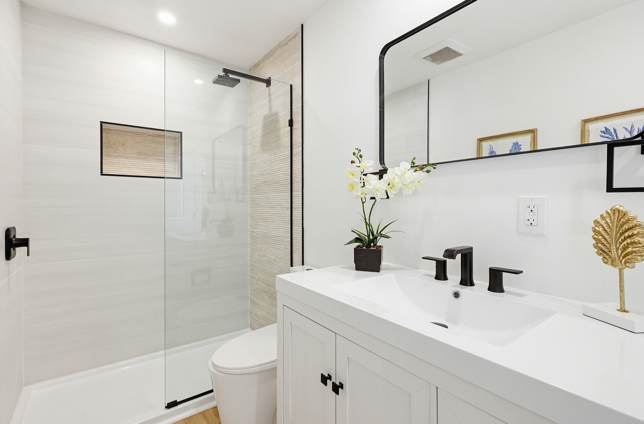 Virtual tour photo 35 of 78 for 5472 San Onofre Terrace