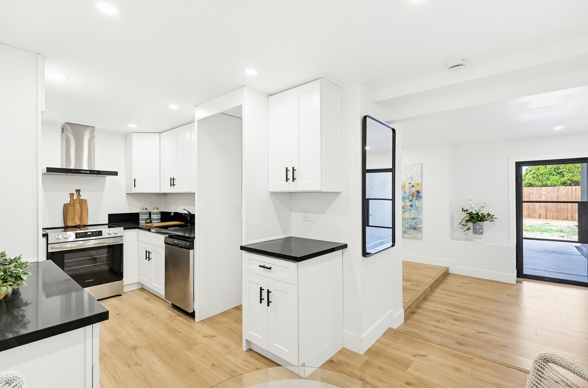 Virtual tour photo 67 of 78 for 5472 San Onofre Terrace