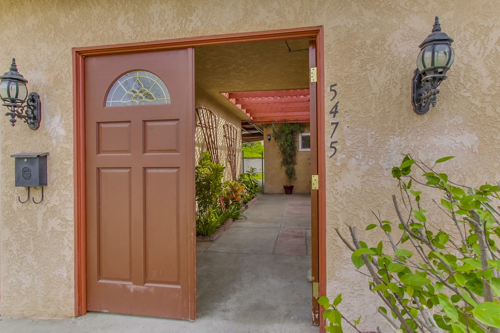Virtual tour photo 5 of 41 for 5475 Fontaine Street