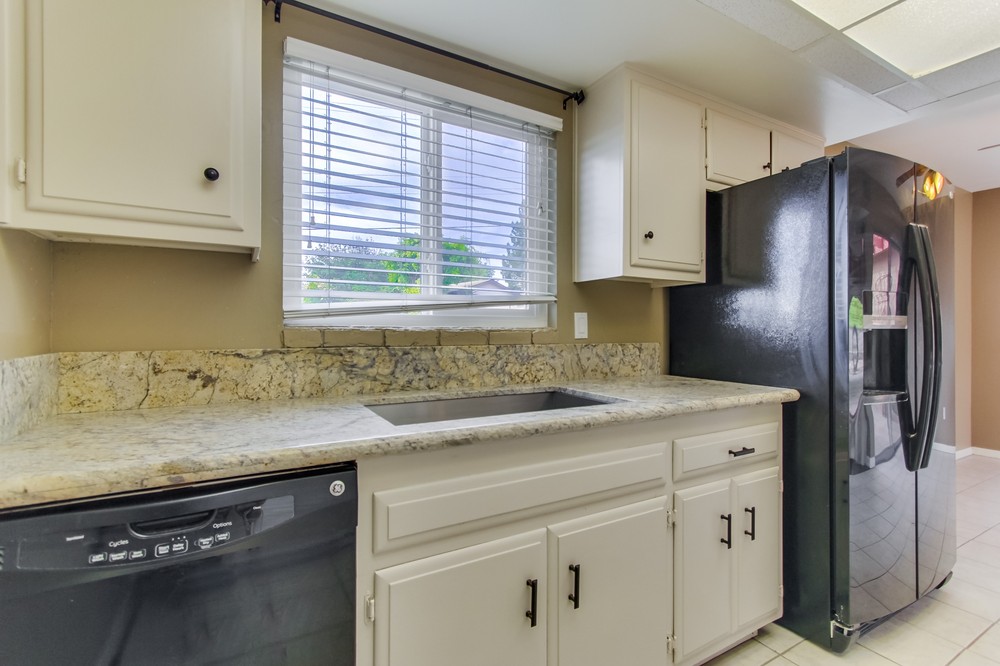 Virtual tour photo 18 of 41 for 5475 Fontaine Street