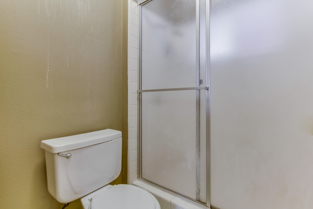 Virtual tour photo 25 of 41 for 5475 Fontaine Street