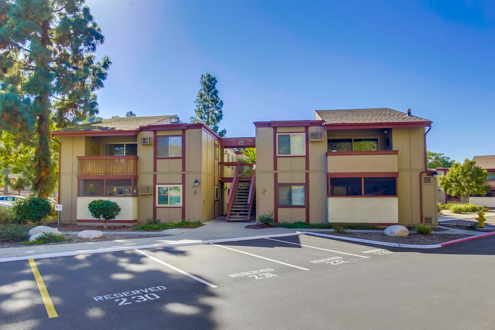 Virtual tour photo 1 of 30 for 5482 Adobe Falls Rd