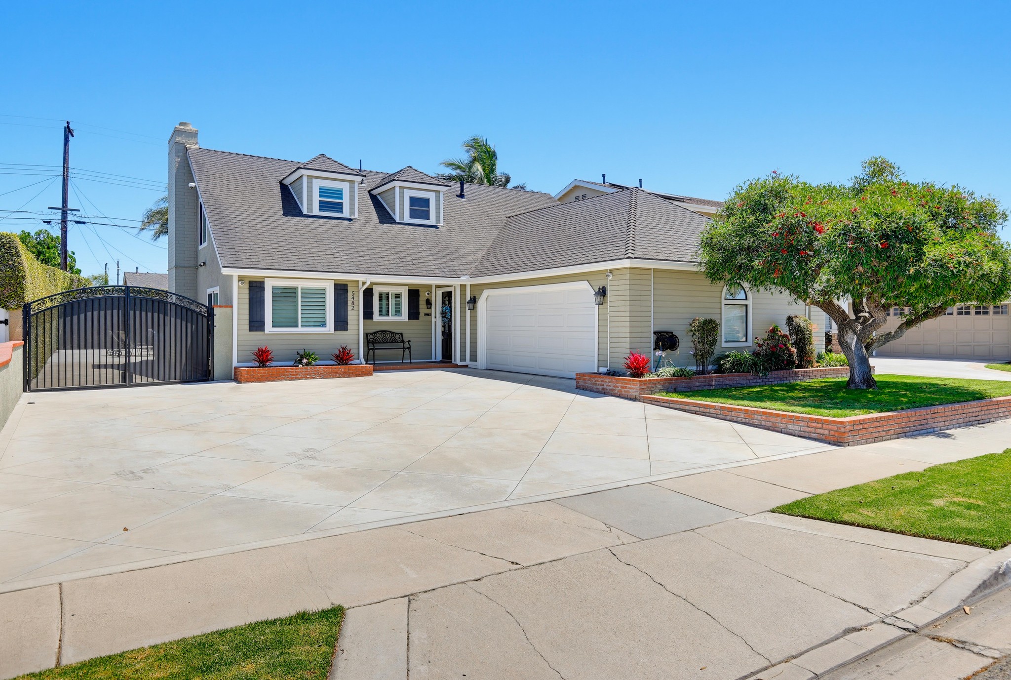 Virtual tour photo 1 of 92 for 5482 Park Ave