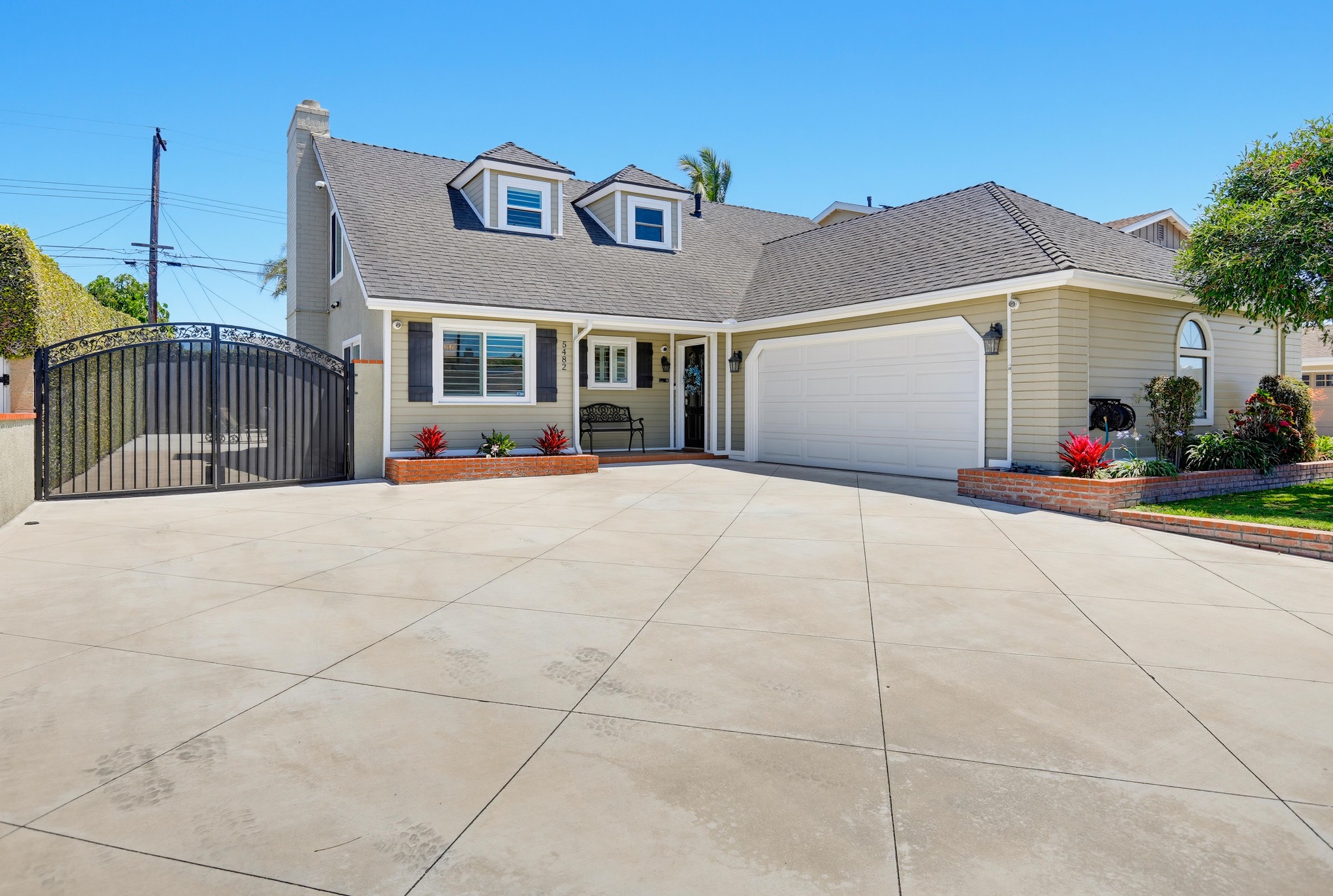 Virtual tour photo 6 of 92 for 5482 Park Ave