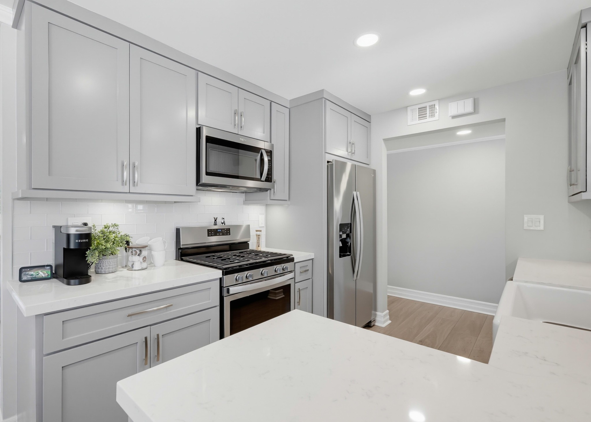 Virtual tour photo 24 of 92 for 5482 Park Ave