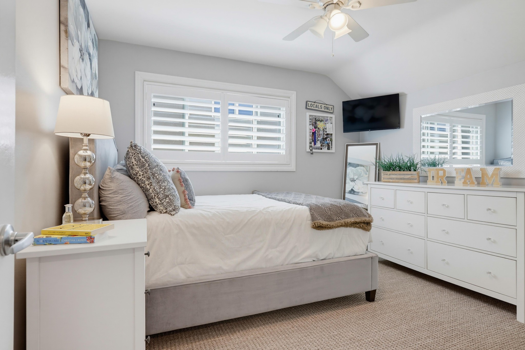Virtual tour photo 48 of 92 for 5482 Park Ave