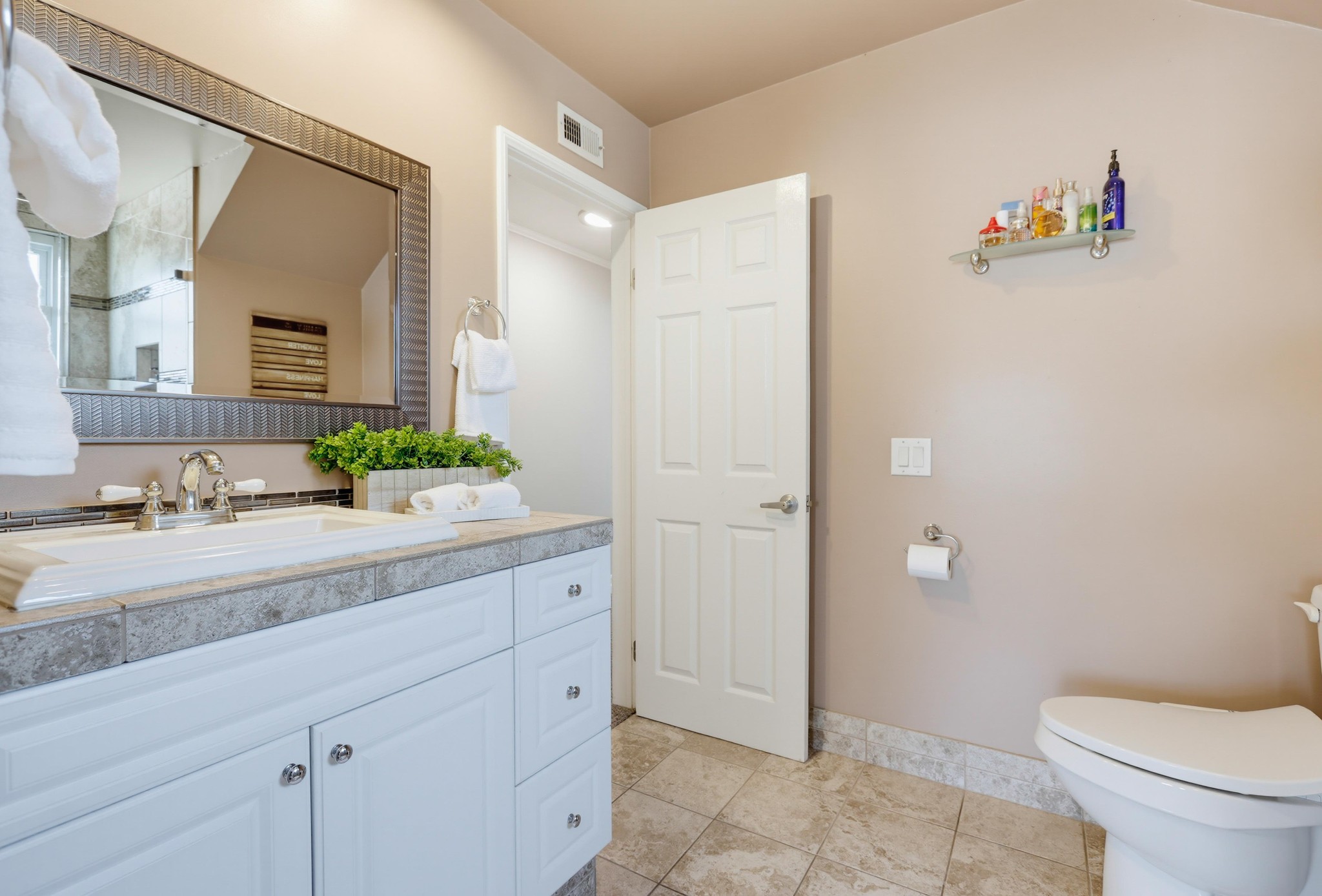 Virtual tour photo 57 of 92 for 5482 Park Ave