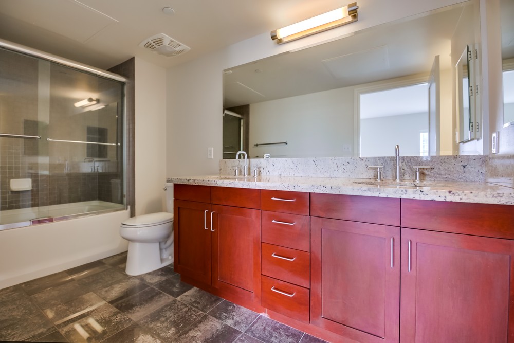 Virtual tour photo 18 of 29 for 550 15th St #601