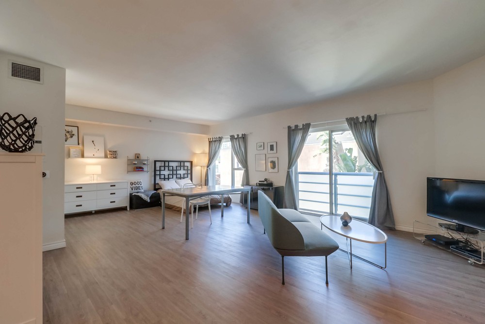Virtual tour photo 6 of 26 for 550 15th St