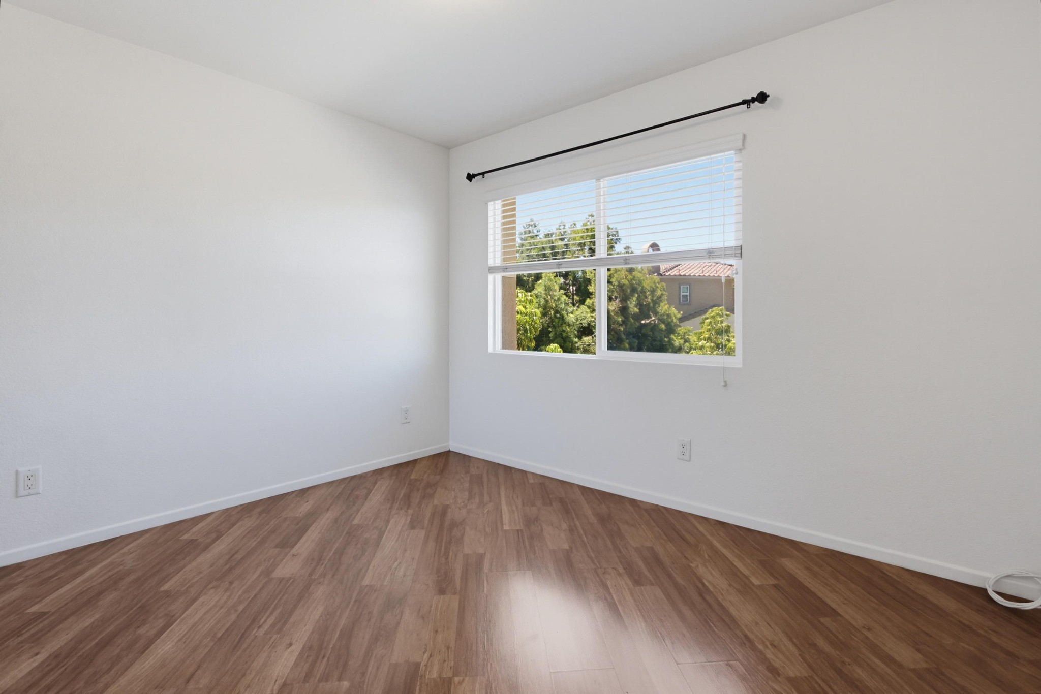 Virtual tour photo 19 of 47 for 550 Almond Rd