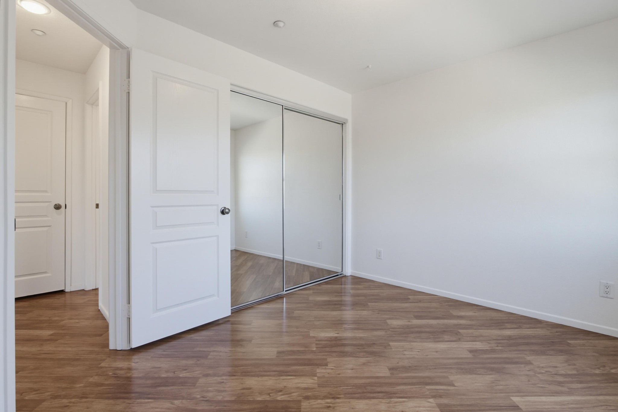 Virtual tour photo 21 of 47 for 550 Almond Rd