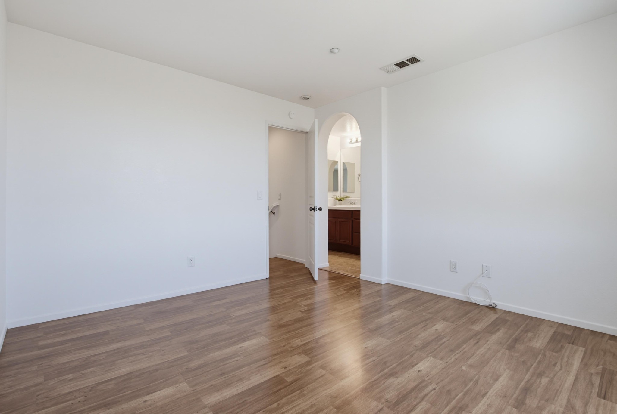 Virtual tour photo 31 of 47 for 550 Almond Rd