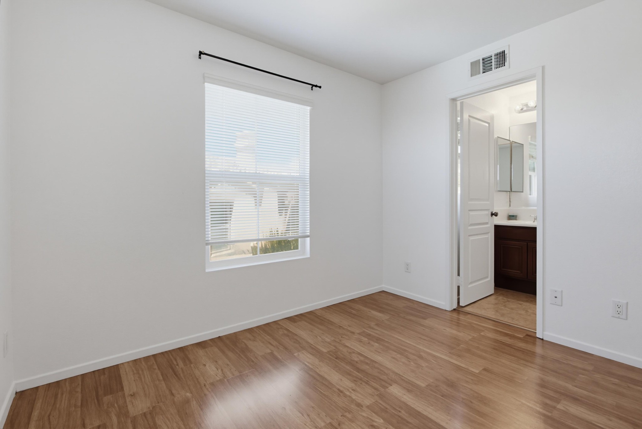 Virtual tour photo 38 of 47 for 550 Almond Rd