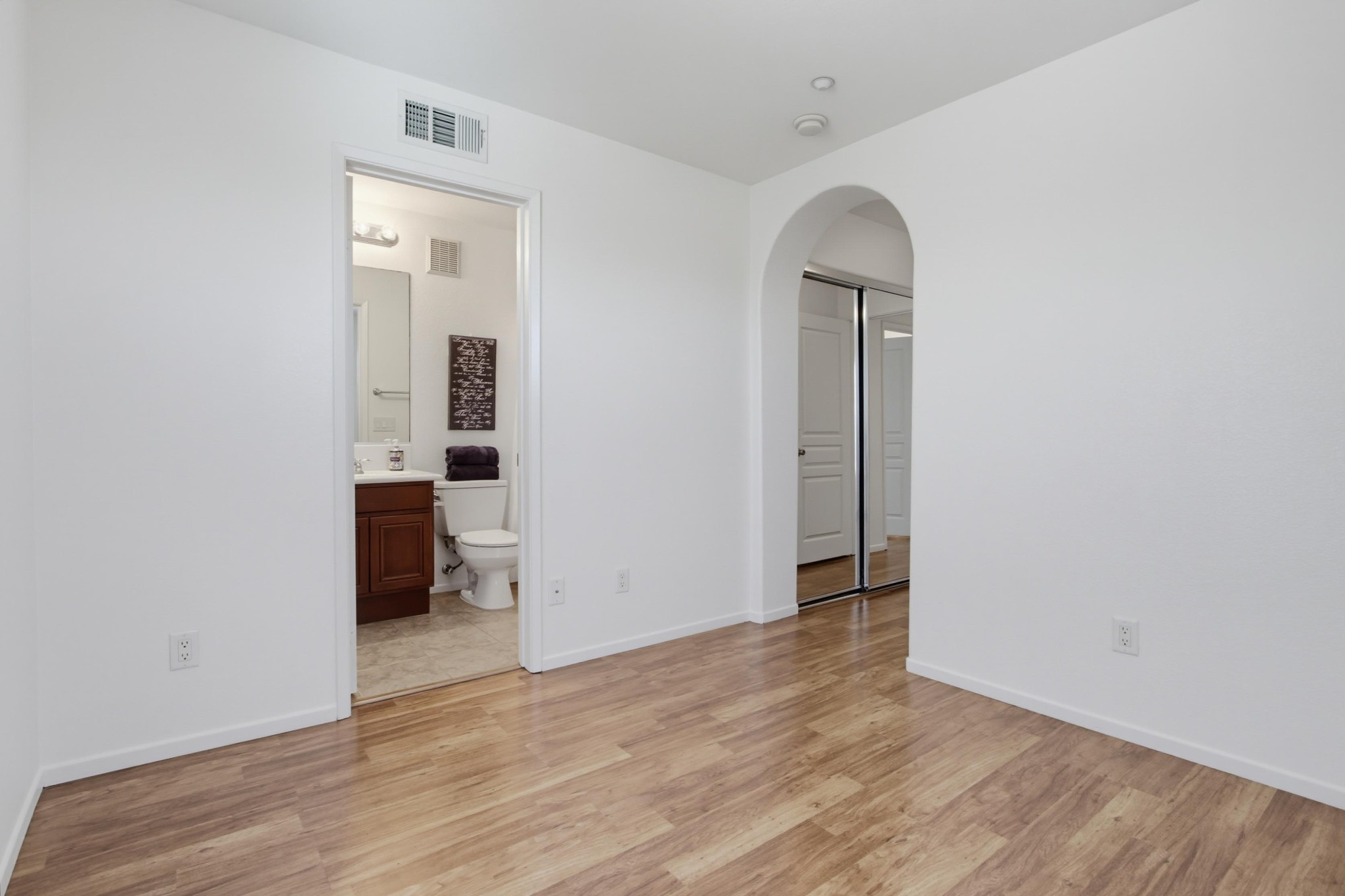 Virtual tour photo 39 of 47 for 550 Almond Rd