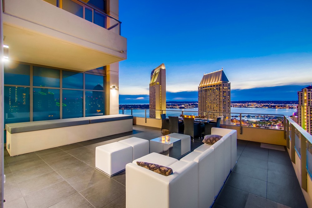 Virtual tour photo 9 of 81 for 550 Front St #2103