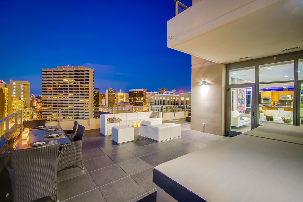 Virtual tour photo 16 of 81 for 550 Front St #2103