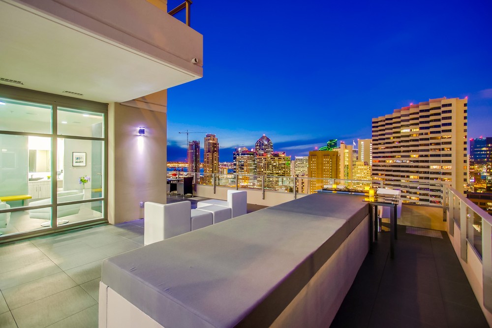 Virtual tour photo 20 of 81 for 550 Front St #2103