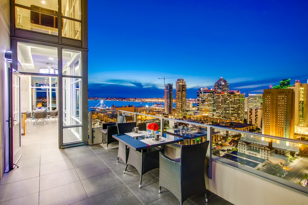 Virtual tour photo 23 of 81 for 550 Front St #2103