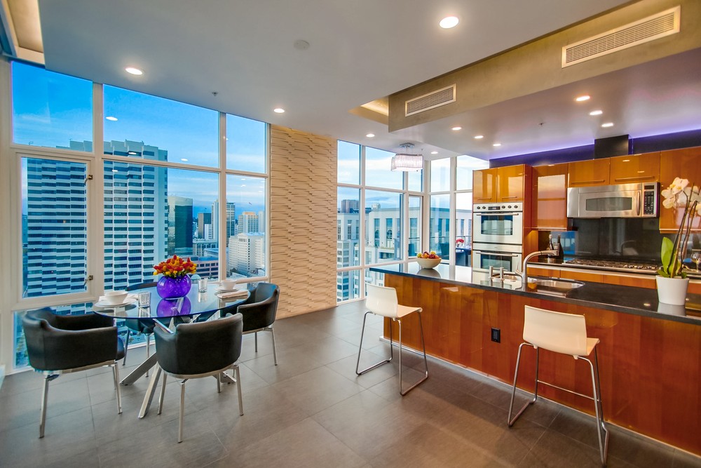 Virtual tour photo 41 of 81 for 550 Front St #2103