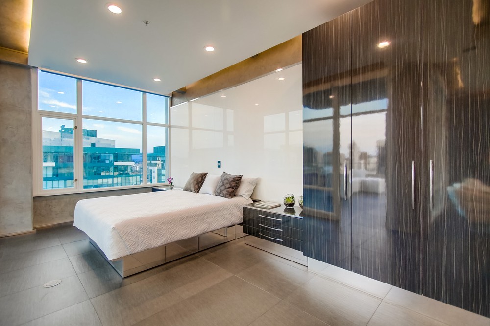 Virtual tour photo 51 of 81 for 550 Front St #2103