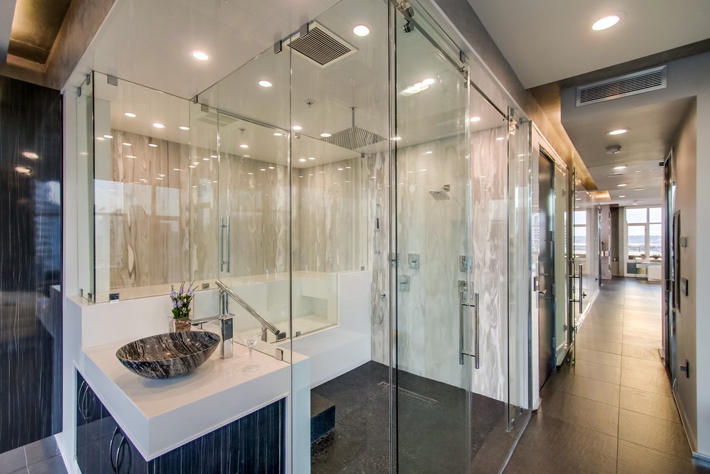 Virtual tour photo 58 of 81 for 550 Front St #2103
