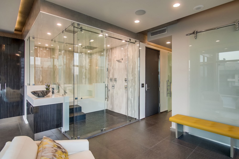 Virtual tour photo 60 of 81 for 550 Front St #2103