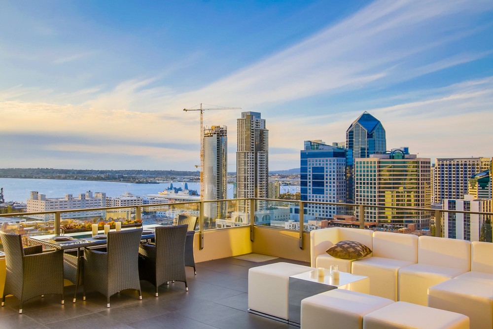 Virtual tour photo 64 of 81 for 550 Front St #2103