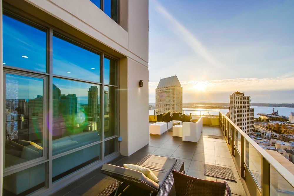 Virtual tour photo 65 of 81 for 550 Front St #2103