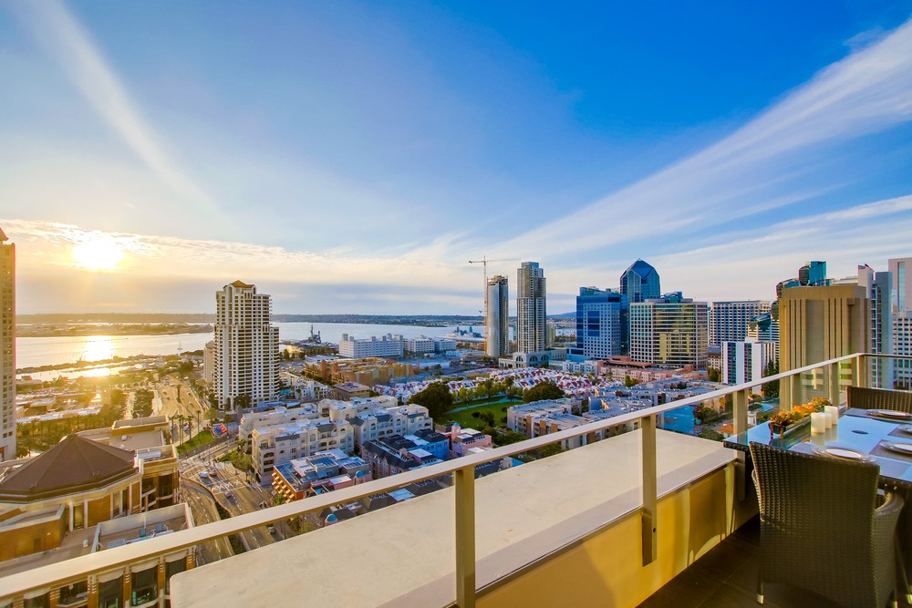 Virtual tour photo 70 of 81 for 550 Front St #2103