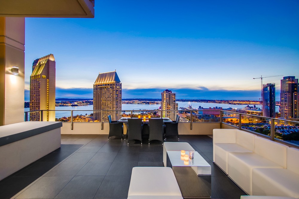 Virtual tour photo 8 of 81 for 550 Front St #2103