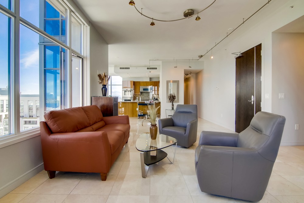 Virtual tour photo 14 of 63 for 550 Front St #2203