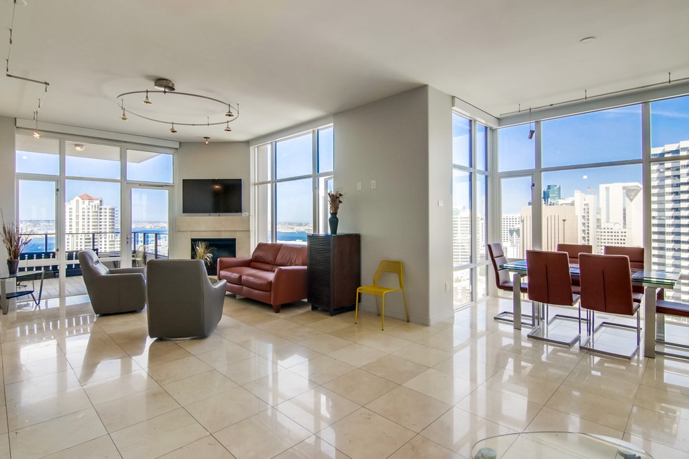 Virtual tour photo 18 of 63 for 550 Front St #2203